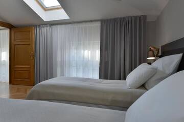Фото номера Апартаменты с 2 спальнями и балконом Апарт-отели STRADONIA Serviced Apartments г. Краков 16
