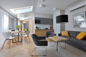 Фото номера Апартаменты с 1 спальней и камином Апарт-отели STRADONIA Serviced Apartments г. Краков 10
