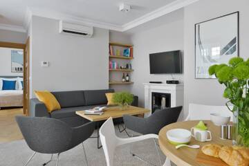 Фото номера Апартаменты с 1 спальней и камином Апарт-отели STRADONIA Serviced Apartments г. Краков 11