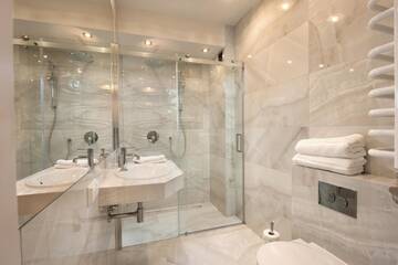 Фото номера Апартаменты Делюкс Апартаменты Elegant City Center Apartment г. Краков 9