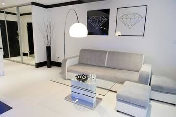 Фото номера Апартаменты Делюкс Апартаменты Diamonds Apartment г. Краков 51