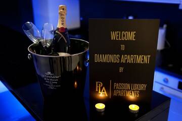 Фото номера Апартаменты Делюкс Апартаменты Diamonds Apartment г. Краков 35