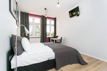 Фото номера Улучшенные апартаменты Апарт-отели Krakow B&amp;B г. Краков 4