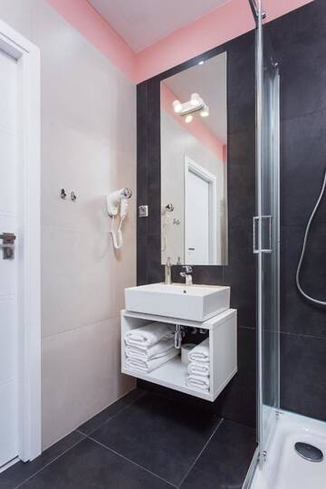 Фото номера Номер-студио с балконом Апарт-отели Krakow B&amp;B г. Краков 5