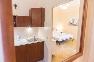 Фото номера Апартаменты с 1 спальней - Третий этаж Апартаменты Apartments Roman г. Краков 11