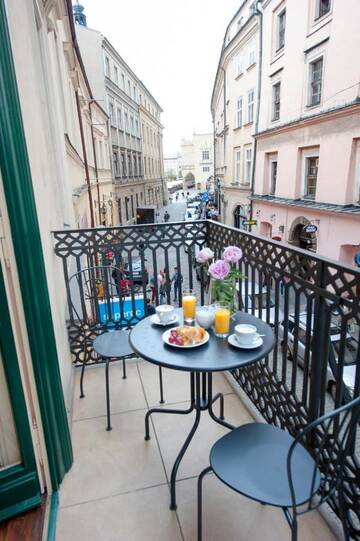 Фото номера Апартаменты с 1 спальней и балконом — 2 этаж Апартаменты Apartments Roman г. Краков 4
