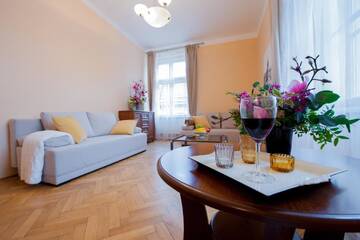 Фото номера Апартаменты с 2 спальнями - 4 этаж Апартаменты Apartments Roman г. Краков 2