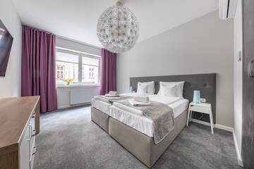 Фото номера Большой двухместный номер с 1 кроватью Апарт-отели PlayRoom Aparthotel г. Краков 4