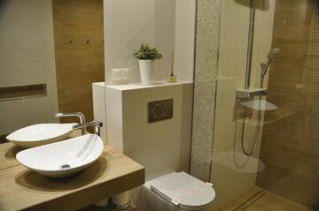 Фото номера Улучшенные апартаменты Апартаменты Holiday Apartments Browar Lubicz Krakow Stare Miasto г. Краков 3