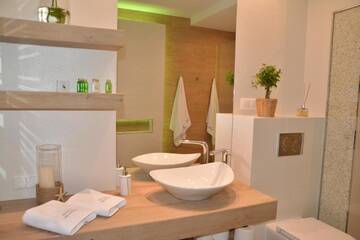 Фото номера Улучшенные апартаменты Апартаменты Holiday Apartments Browar Lubicz Krakow Stare Miasto г. Краков 24