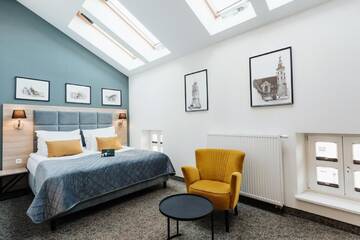 Фото номера Двухместный номер Делюкс с 1 кроватью Отель Hotel 32 Kraków Old Town г. Краков 5