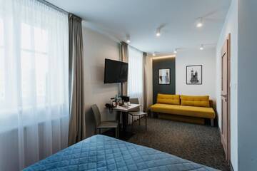 Фото номера Двухместный номер Делюкс с 1 кроватью Отель Hotel 32 Kraków Old Town г. Краков 6