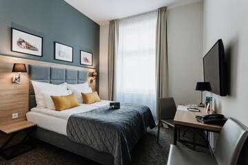 Фото номера Стандартный двухместный номер с 1 кроватью Отель Hotel 32 Kraków Old Town г. Краков 7