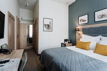 Фото номера Стандартный двухместный номер с 1 кроватью Отель Hotel 32 Kraków Old Town г. Краков 8