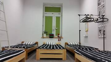 Фото номера Улучшенные апартаменты Хостелы Master Corner Guest Rooms г. Краков 34