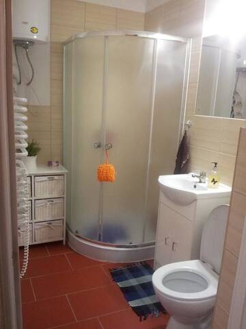Фото номера Небольшой двухместный номер с 1 кроватью Хостелы Master Corner Guest Rooms г. Краков 3