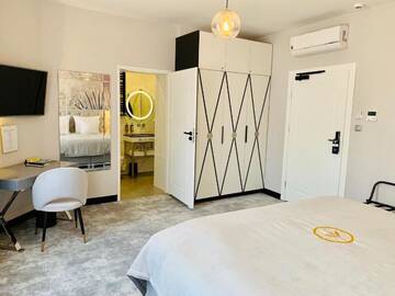 Фото номера Двухместный номер Делюкс с 1 кроватью Апарт-отели SZEWSKA 22 BOUTIQUE г. Краков 5