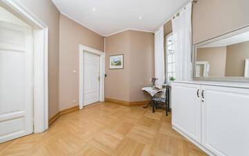 Фото номера Улучшенные апартаменты 2 Апартаменты Apartamenty w Pałacu Pod Baranami г. Краков 27