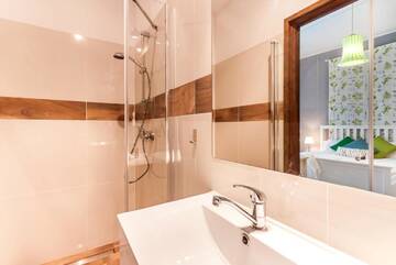 Фото номера Стандартный номер-студио Апартаменты Melissa Apartments г. Краков 6