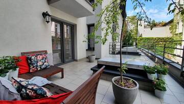 Фото номера Апартаменты с террасой Апартаменты Luxurious Apartments Gertrudy г. Краков 3