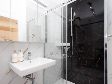 Фото Апартаменты Lofts Cracow Apartments - City Center г. Краков 3