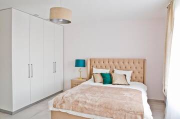 Фото номера Апартаменты Делюкс Апартаменты Elegant City Center Apartment 7A г. Краков 24