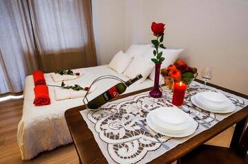 Фото номера Апартаменты с балконом Апартаменты Apartament Polonijna г. Краков 19