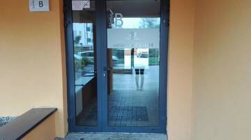Фото номера Апартаменты с балконом Апартаменты Apartament Polonijna г. Краков 14