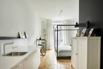 Фото номера Улучшенные апартаменты Апарт-отели FOUR STORIES APARTMENTS - Krasinskiego г. Краков 6