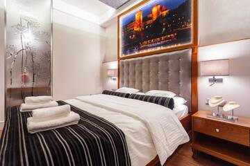 Фото номера Роскошные апартаменты с 1 спальней и террасой Апартаменты Diamonds Luxury Old Town Residence г. Краков 8