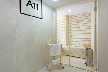Фото номера Апартаменты Делюкс с сауной Апартаменты A11 Apartments &amp; SPA Dermique г. Краков 7