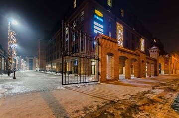 Фото номера Улучшенные апартаменты с 3 спальнями Апартаменты Old Town Luxury Apartment г. Краков 55