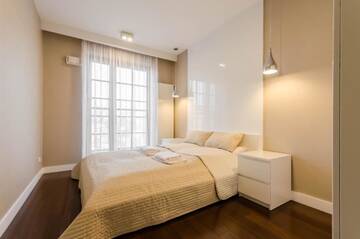 Фото номера Улучшенные апартаменты с 3 спальнями Апартаменты Old Town Luxury Apartment г. Краков 17