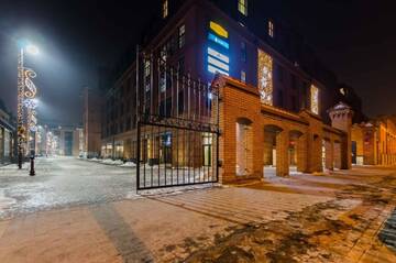 Фото номера Улучшенные апартаменты с 3 спальнями Апартаменты Old Town Luxury Apartment г. Краков 14