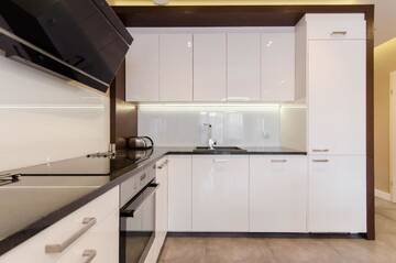 Фото номера Улучшенные апартаменты с 3 спальнями Апартаменты Old Town Luxury Apartment г. Краков 30