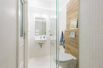 Фото номера Апартаменты с душем - Sławkowska 30 Street Апартаменты Centre Apartments-Old Town г. Краков 5