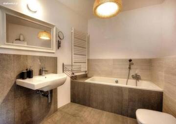 Фото номера Апартаменты с балконом - Krowoderska 6 Апартаменты Centre Apartments-Old Town г. Краков 3