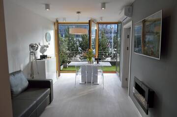 Фото номера Апартаменты с террасой Апартаменты Garden Apartment Cracow- Shopping Mall 1min, Underground Parking, Family Friendly, City Center г. Краков 46