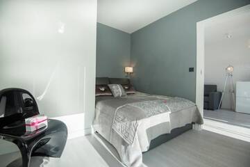 Фото номера Апартаменты с террасой Апартаменты Garden Apartment Cracow- Shopping Mall 1min, Underground Parking, Family Friendly, City Center г. Краков 55