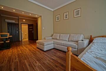 Фото номера Апартаменты с балконом Апартаменты Apartamenty Grodzka 8 г. Краков 15