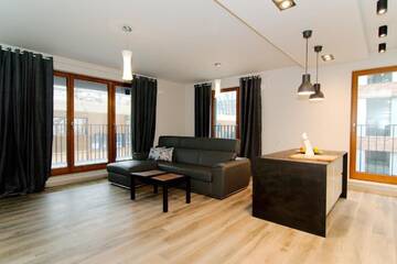 Фото номера Апартаменты с 2 спальнями Апартаменты P&amp;J Apartments Lubicz г. Краков 39