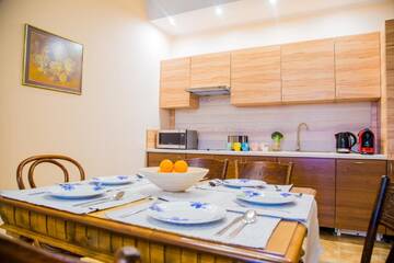 Фото номера Апартаменты с 3 спальнями и видом на город Апартаменты Market Square Residence г. Краков 19