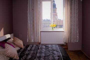 Фото номера Апартаменты с 3 спальнями и видом на город Апартаменты Market Square Residence г. Краков 28