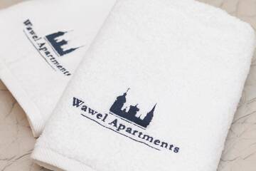 Фото номера Улучшенные апартаменты с 2 спальнями Апартаменты Wawel Apartments - Riverside Castle г. Краков 4
