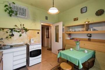 Фото номера Апартаменты - 1-й этаж Апартаменты Feel The Old Socialist Style Apartment г. Краков 19