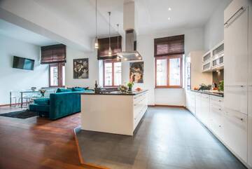 Фото номера Улучшенные апартаменты Апартаменты Krakow B&amp;B Luxury Old Town г. Краков 6