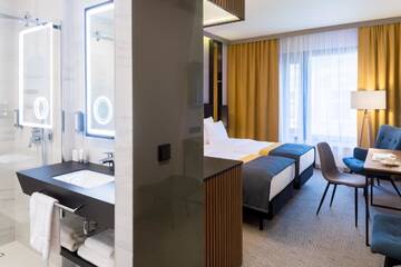 Фото номера Двухместный номер с 2 отдельными кроватями Отель Grand Ascot Hotel г. Краков 4