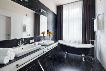 Фото номера Апартаменты Делюкс Отель Hotel Unicus Palace г. Краков 2