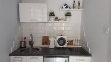 Фото номера Апартаменты Делюкс Апартаменты Cracow Jacuzzi Apartments - White Room г. Краков 20