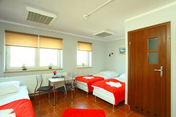 Фото номера Трехместный номер Хостелы Hostel Bazar г. Краков 4